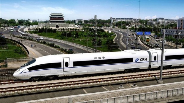 Китай пусна днес в експлоатация високоскоростна железопътна магистрала между Пекин