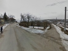 Мъж кла жена си в центъра на Смилец