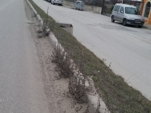 Мръсотия до шия на Кукленско шосе