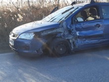 Трима души са в болница след тежката катастрофа на Околовръстното