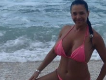 Анита Мейзер прецака близките на Николай с много пари