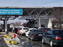 Заради лошото време: Затварят границата ни с Гърция за тирове в неделя
