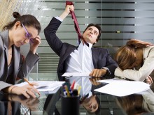 Обмислят въвеждане на 9-часов работен ден!