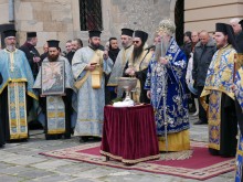 В Пловдив започна освещаването на бойните знамена