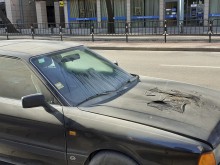 Кола се запали в движение на най-оживения булевард в Пловдив
