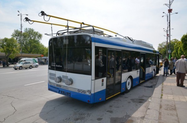 ИлюстрацияВодачът на тролейбус М К 49 г употребява рязко спирачки и