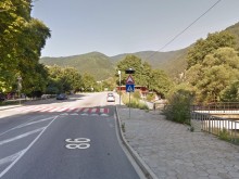 Данъчните хванаха в издънка култов ресторант до Бачковския манастир