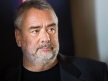 Глобиха известен режисьор, защото уволнил своя служителка, докато била в болнични