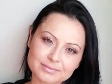 Децата на Милена вярват, че майка им ще оздравее, нека помогнем!