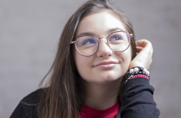 Най новата сензация на руската музикална сцена е Крисия Тодорова 15 годишната певица