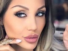 Джулката плати 10 бона за стволови клетки на бебето