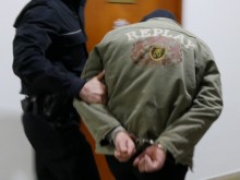 Купонджии отказаха да намалят музиката след полунощ и осъмнаха в участъка