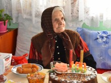 100-годишната баба Пасина разказа на какво дължи своето дълголетие