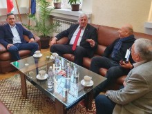 Кметът обеща подкрепа за спортната база на ПУ "Паисий Хилендарски"