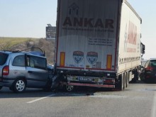 Петима пострадали след верижната катастрофа край Свиленград