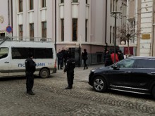 Прокуратура и МВР влязоха в офисите на Васил Божков!
