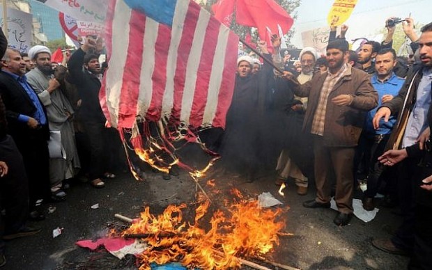 На фона на напрежението между САЩ и Иран в град,