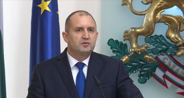 Евродепутатът (ЕНП/ГЕБР) Андрей Ковачев се възмути от отсъствието на президента Румен