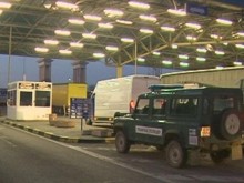 Голям удар на митнически служители при рутинна проверка!