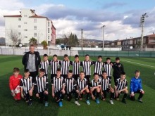 Локо победи Кушадасъ с култов за "черно-бялата" общност резултат