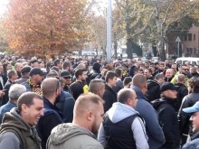 Феновете на Ботев освобождават управителния съвет на КПБП