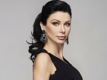 Наша хубавица впечатли сина на Пабло Ескобар