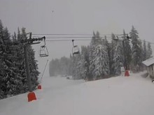 Обилният снеговалеж затвори Пампорово