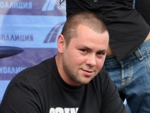 Ицо Хазарта получи жесток удар под кръста от негов бивш колега от "Ъпсурт"