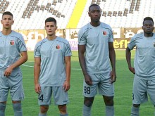 Сухия също отказа предложените му двама играчи на Локо