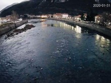 Камери за видеонаблюдение в Кричим следят река Въча в реално време