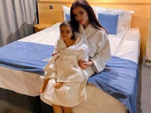 Преслава остана само по хавлия