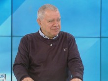 Проф. Константинов скептичен за машинното гласуване: Над 30% от българите не са докосвали компютър