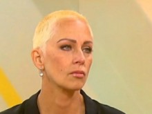 Водещата на "Съдебен спор" Нана посрещна тъжен Свети Валентин
