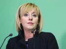 Мая Манолова: По-строг контрол за фирмите, които внасят отпадъци