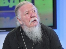 Свещеник: Жените, които живеят с мъж без сключен брак, са безплатни проститутки