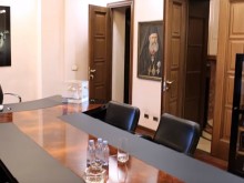 Появиха се непоказвани кадри от офиса на Васил Божков и разкоша вътре!