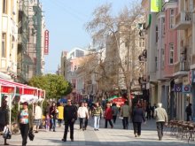 Българите – бюрократи и на фирмено ниво