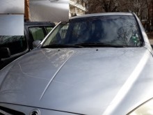 Надраскаха зверски колата на пловдивски журналист