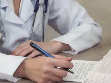 Предлагат да има глоба и за лекар, и за пациент при фалшив болничен