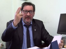 Страшни обвинения към директора на пловдивско училище!