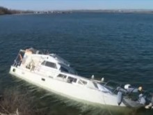 Спасиха британка, след като лодката й потъна във Варненското езеро