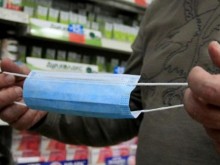 Липсата на предпазни маски завихри невиждана търговия в интернет