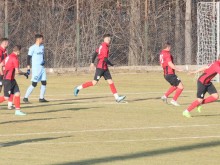 Двама от Куклен "изгоряха" за по един мач