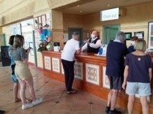 Пускат българите, блокирани в хотел в Тенерифе заради коронавируса
