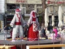 Канят пловдивчани и гостите на града пред Общината