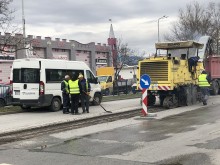 Започна преасфалтирането на участък от бул. "Санкт Петербург"