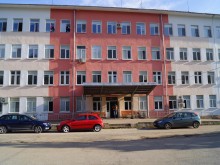 Жена почина пред входа на спешното във Враца