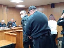 Доведоха Илиян Рангелов с маска в съда, делото пропадна