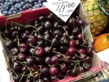 Пловдивчанка изумена: 49 лева за кило череши!