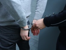 Мартин намери чужд портфейл и заведе семейството си на ресторант, но му излезе солено